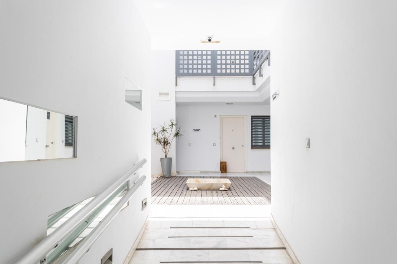 Апартаменты Holidays2Malaga Dos Aceras Экстерьер фото
